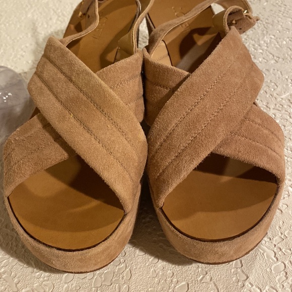 J Crew Marcie Tan Suede Criss Cross Wedge Sandals 8 Beautiful Shoes. - Picture 2 of 16
